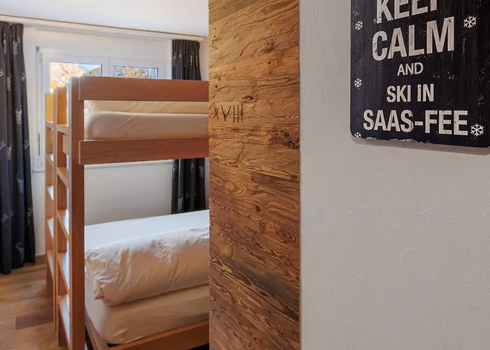 Cornelia 1 Ski-in-out Stunning Views & Sleeps 8 * Saas Fee
