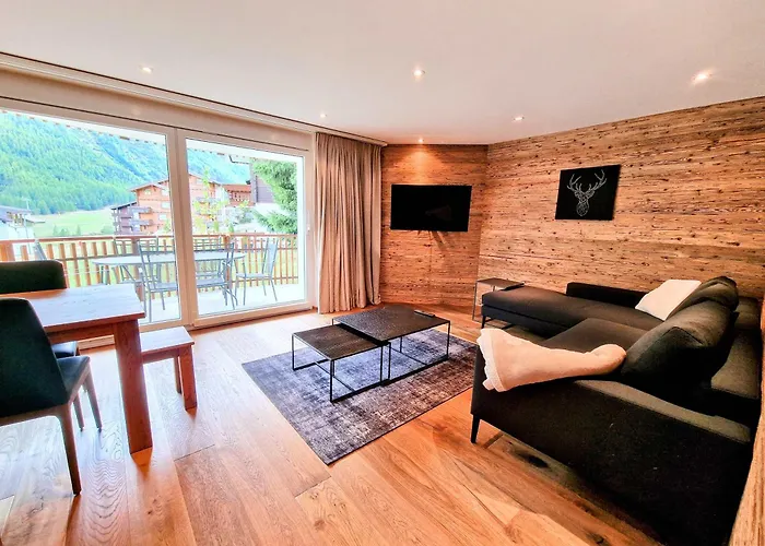 Cornelia 1 Ski-in-out Stunning Views & Sleeps 8 Tatil Evi *