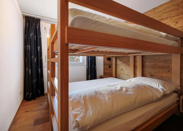 Cornelia 1 Ski-in-out Stunning Views & Sleeps 8 Tatil Evi
