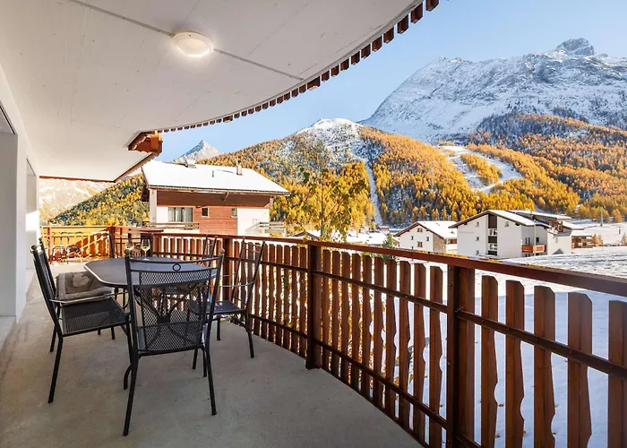Tatil Evi Cornelia 1 Ski-in-out Stunning Views & Sleeps 8 Saas Fee