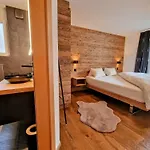 Hébergement de vacances Cornelia 1 Ski-in-out Stunning Views & Sleeps 8