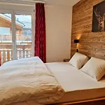 Cornelia 1 Ski-in-out Stunning Views & Sleeps 8 Saas Fee